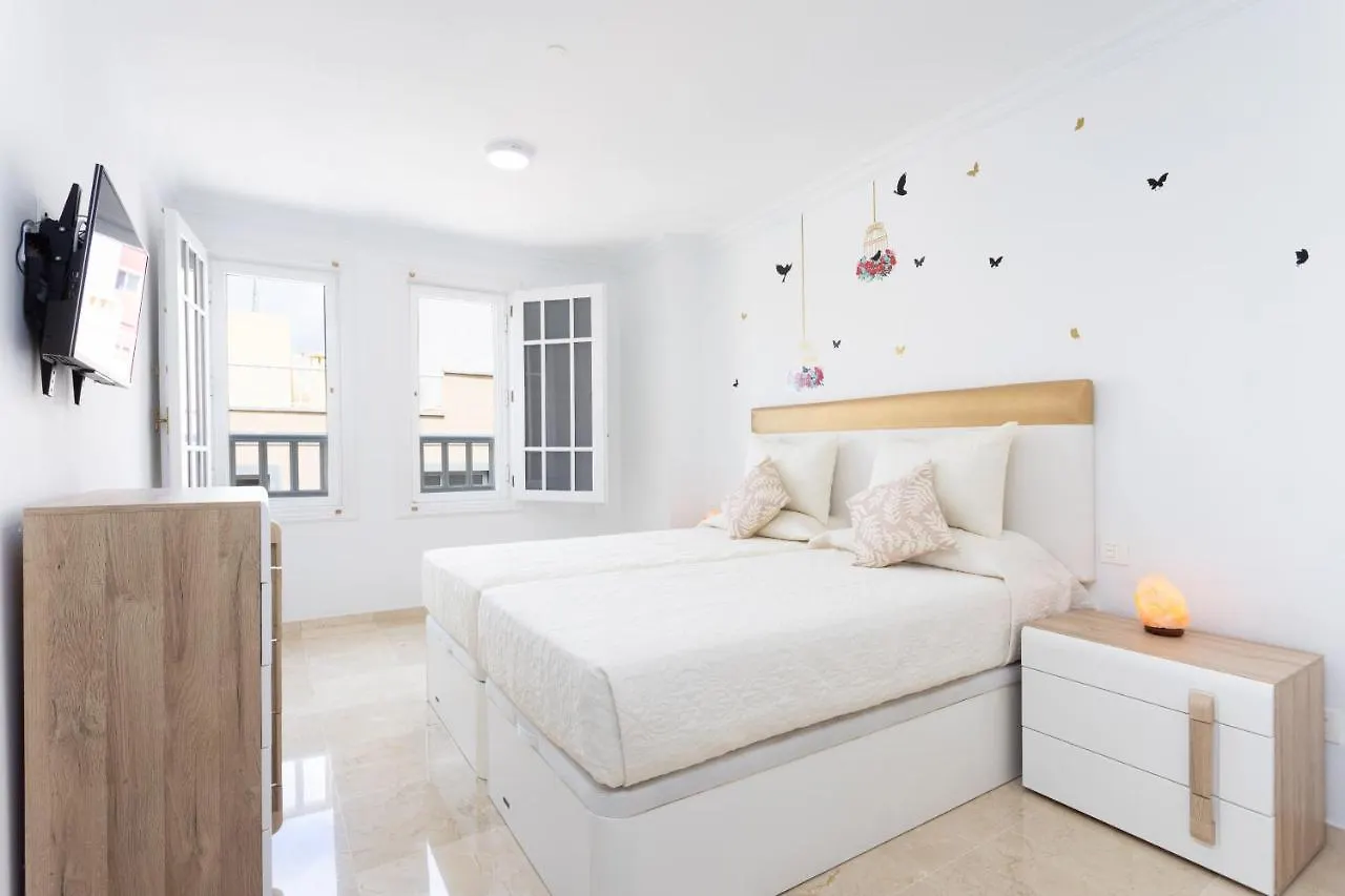 Home2Book Center Apartment Santa Cruz, Wifi Spain